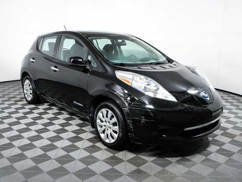 Used 2017 Nissan Leaf S w/ Charge Package FWD image 1