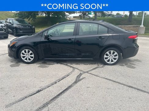 Certified 2025 Toyota Corolla LE FWD image 8