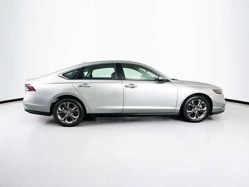 Used 2024 Honda Accord EX image 10