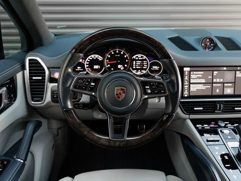 Certified 2019 Porsche Cayenne S AWD/4WD image 16