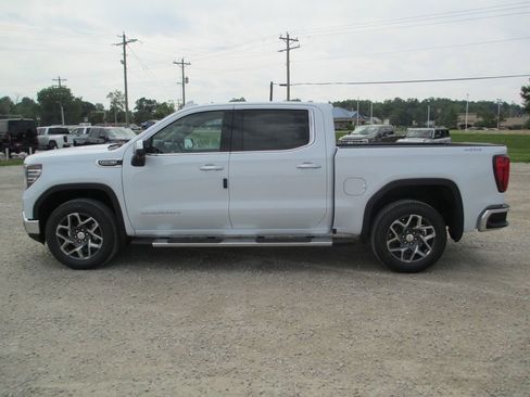New 2026 GMC Sierra 1500 SLT w/ SLT Premium Package AWD/4WD image 7