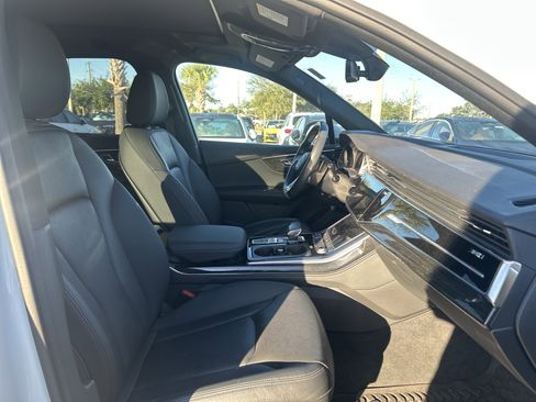 Used 2022 Audi Q7 Premium Plus w/ Premium Plus Package image 6