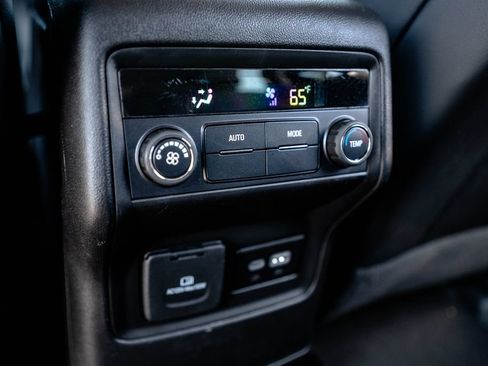 Certified 2023 GMC Acadia SLT AWD/4WD image 38