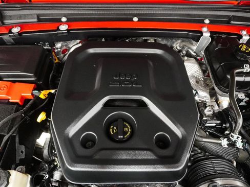 Certified 2025 Jeep Wrangler Sahara 4xe w/ Safety Group image 11