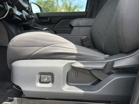 Used 2024 Toyota Tacoma SR image 19