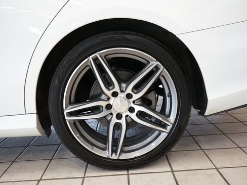 Used 2019 Mercedes-Benz E 300 w/ Premium 1 Package image 57