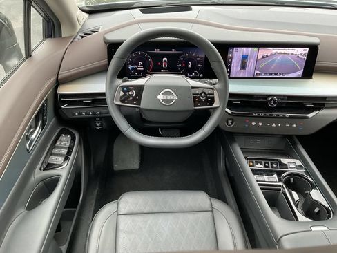 Used 2025 Nissan Murano Platinum w/ Cargo Package AWD/4WD image 16