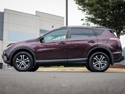 Used 2018 Toyota RAV4 LE w/ All Weather Liner Package AWD/4WD image 15