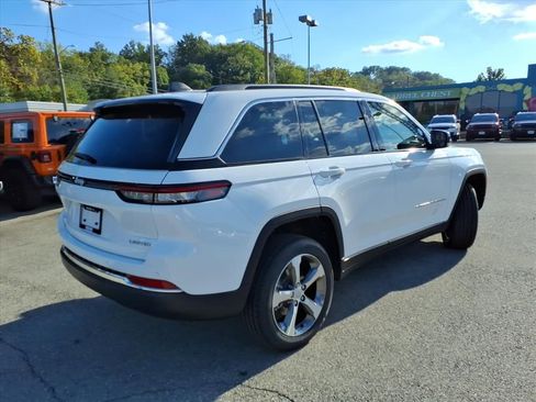 New 2025 Jeep Grand Cherokee Limited image 4