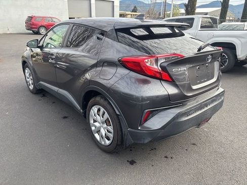 Certified 2019 Toyota C-HR LE image 3