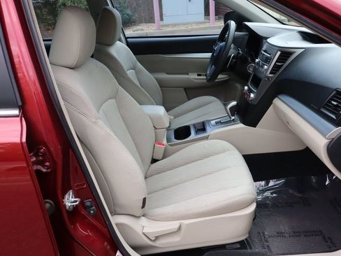 Used 2011 Subaru Outback 2.5i AWD/4WD image 21