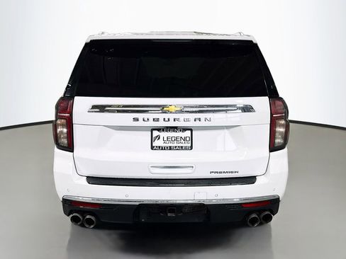 Used 2021 Chevrolet Suburban Premier w/ Premium Package image 8