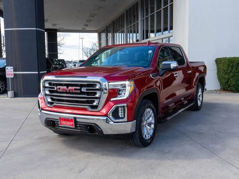 Used 2021 GMC Sierra 1500 SLT w/ SLT Premium Package AWD/4WD image 3