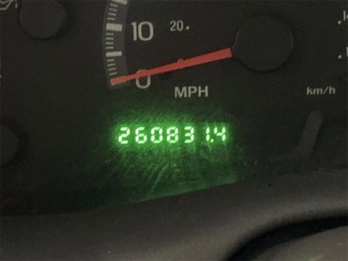 Used 2002 Ford F150 Lariat image 12