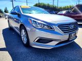 Used 2016 Hyundai Sonata SE image 3