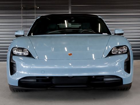 Certified 2024 Porsche Taycan w/ Premium Package RWD image 8