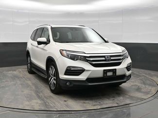 Used 2018 Honda Pilot Touring video 2