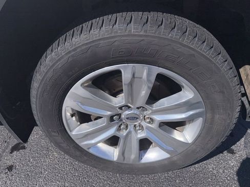 Used 2016 Ford F150 Platinum w/ Max Trailer Tow Package image 30