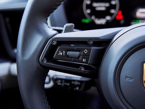 Used 2025 Porsche Panamera 4 w/ Premium Package image 61