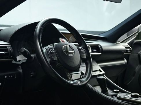 Used 2017 Lexus RC 200t F Sport image 36