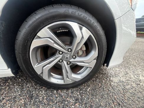 Used 2018 Honda Accord EX-L image 31