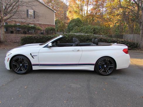 Used 2015 BMW M4 Convertible image 3
