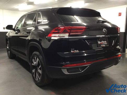Used 2021 Volkswagen Atlas Cross Sport SE image 8