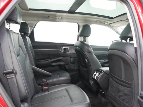 Used 2021 Kia Sorento SX AWD/4WD image 14