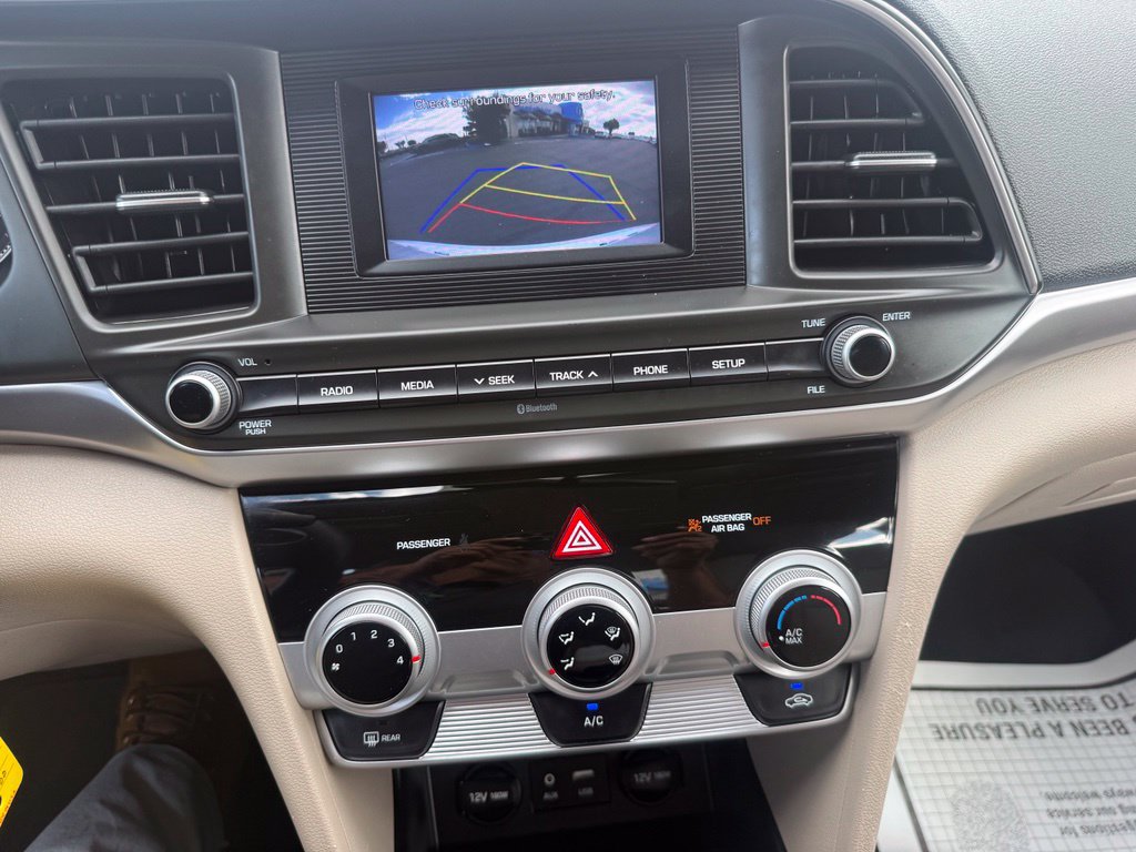Used 2019 Hyundai Elantra SE FWD image 76