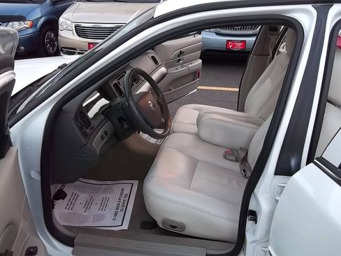 Used 2008 Mercury Grand Marquis LS RWD image 7