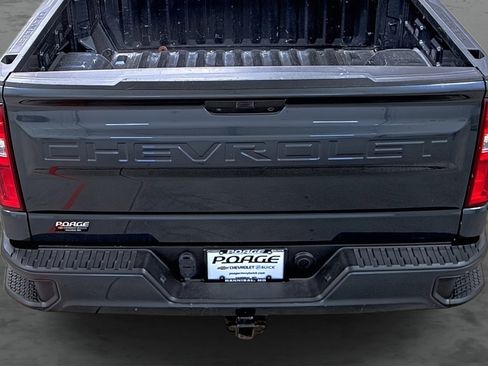 Used 2020 Chevrolet Silverado 1500 Custom w/ Custom Value Package image 11