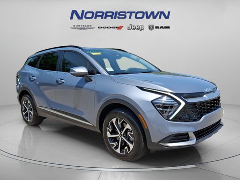Used 2025 Kia Sportage EX w/ Premium Package AWD/4WD image 1