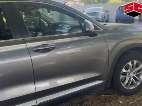 Used 2019 Hyundai Santa Fe SE image 5