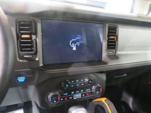 Used 2024 Ford Bronco Badlands AWD/4WD image 11
