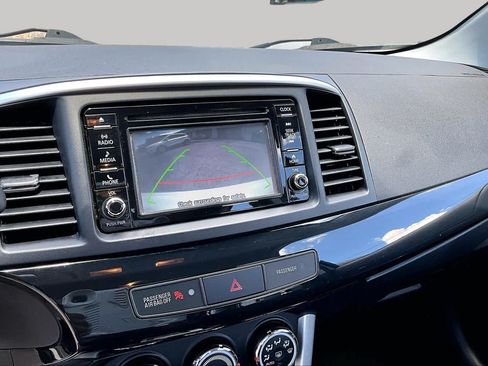 Used 2017 Mitsubishi Lancer ES FWD image 31