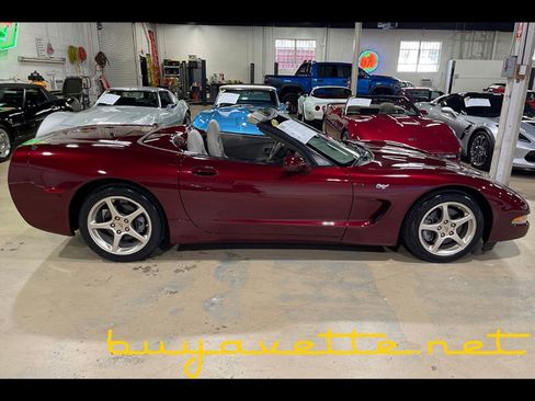 Used 2003 Chevrolet Corvette Convertible w/ Preferred Equipment Group1 image 9