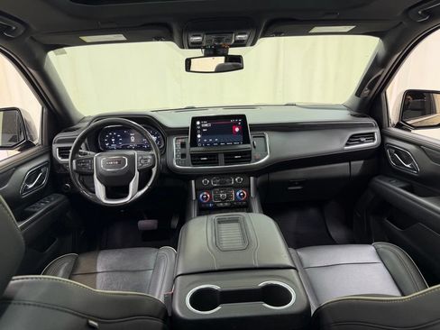 Used 2022 GMC Yukon SLT w/ SLT Premium Package AWD/4WD image 24