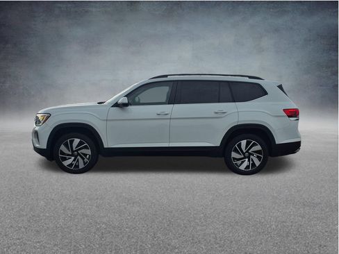 Used 2025 Volkswagen Atlas SE FWD image 4