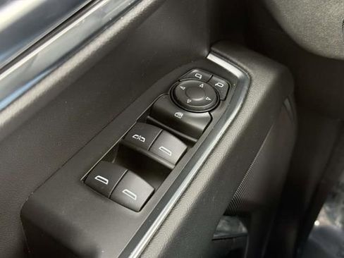 Used 2024 Chevrolet Silverado 1500 LT AWD/4WD image 17