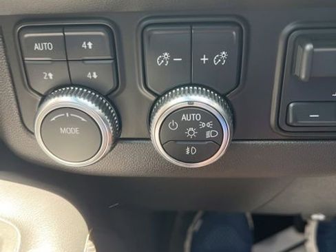 Used 2022 GMC Yukon XL AT4 w/ Max Trailering Package AWD/4WD image 26