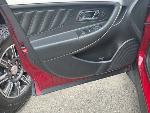 Used 2013 Ford Taurus SEL FWD image 9