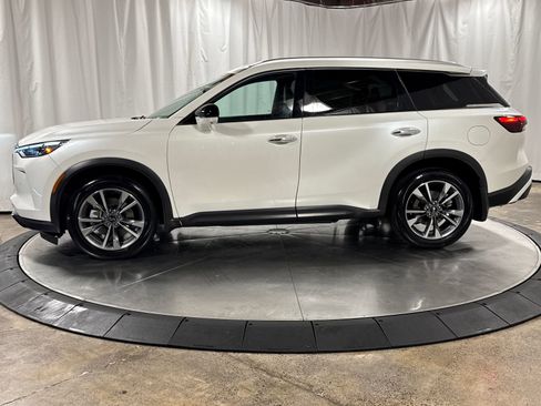 Certified 2025 INFINITI QX60 Luxe w/ Vision Package AWD/4WD image 8