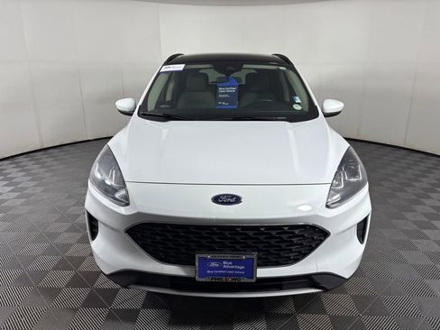 Certified 2020 Ford Escape SE image 2