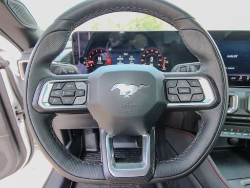 Used 2026 Ford Mustang GT Premium w/ GT Performance Package RWD image 18
