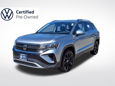 Certified 2023 Volkswagen Taos SE w/ Black Wheel Package FWD image 1