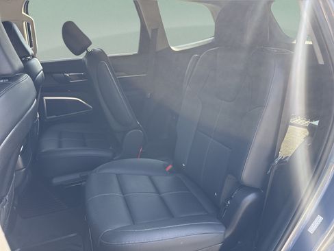 Used 2022 Kia Telluride EX w/ EX Premium Package FWD image 28