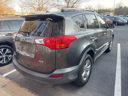 Used 2015 Toyota RAV4 XLE image 16