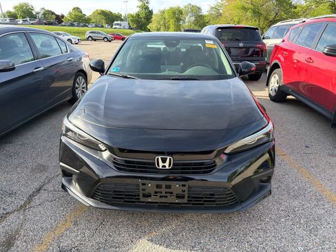 Used 2023 Honda Civic EX image 5