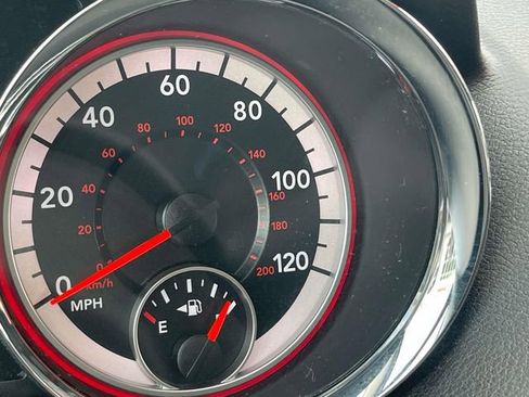 Used 2016 Dodge Grand Caravan SE w/ Quick Order Package 29E SE image 32