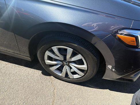 Used 2023 Honda Civic LX image 4